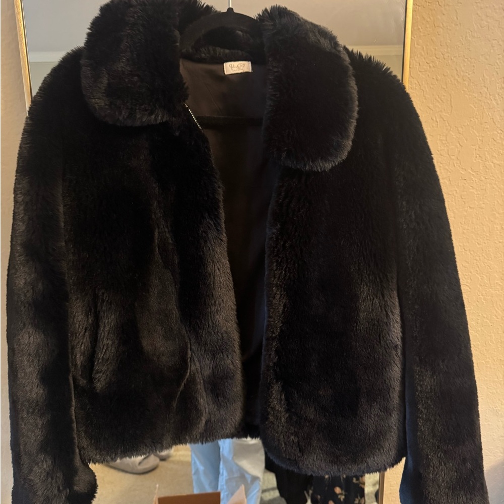 John Galt/ Brandy Melville zip up faux fur jacket